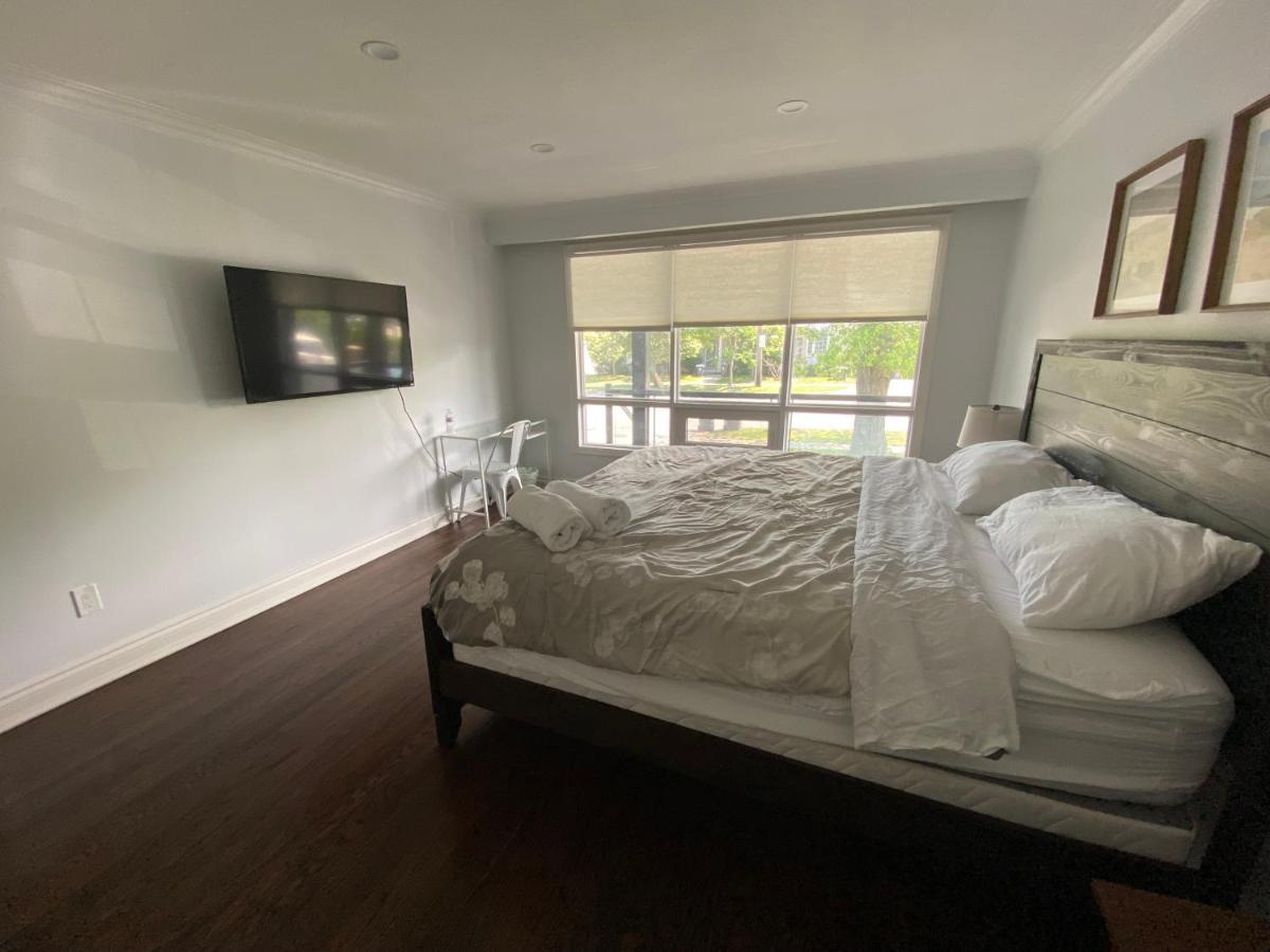 Yonge And Finch Subway !L Spacious & Bright Private Bedroom With Shared Amenties Toronto Eksteriør billede