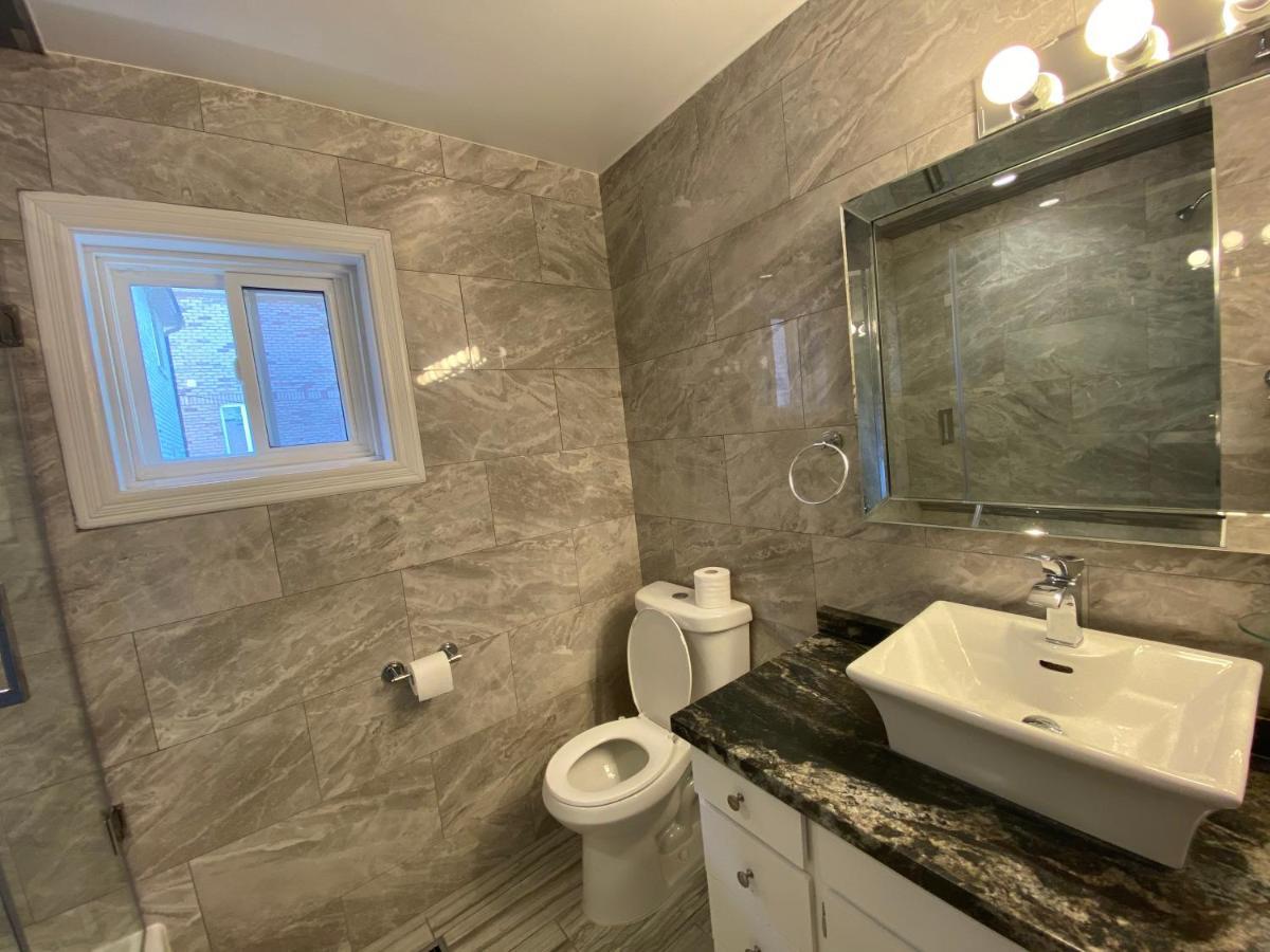 Yonge And Finch Subway !L Spacious & Bright Private Bedroom With Shared Amenties Toronto Eksteriør billede